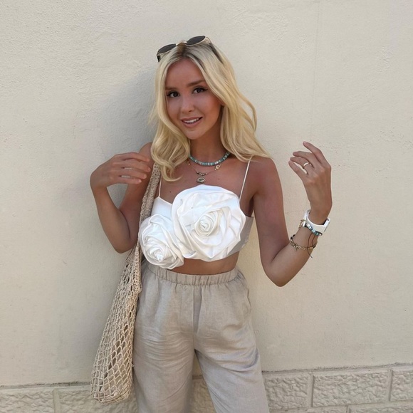 BNWT ZARA FLORAL APPLIQUÉ SATIN TOP - Picture 9 of 16